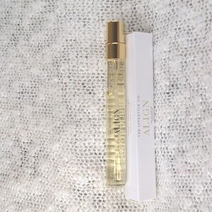 The Lyfestyle Co. Eau de Parfum Travel Spray in Align